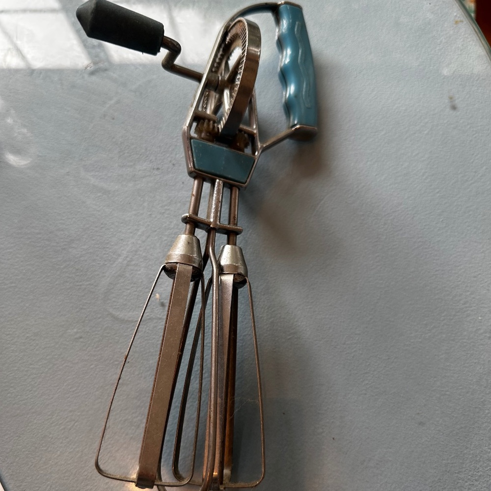 Antique Hand Mixer used for kitchen decoration